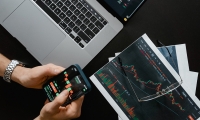 ASML财报Q1毛利率54%，高管谈及关税影响